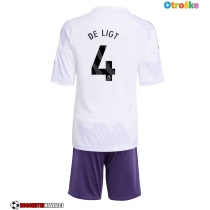 Otroške Nogometnih dresov Manchester United Matthijs de Ligt #4 Gostujoči 2025-26 Kratki rokavi (+ hlače)